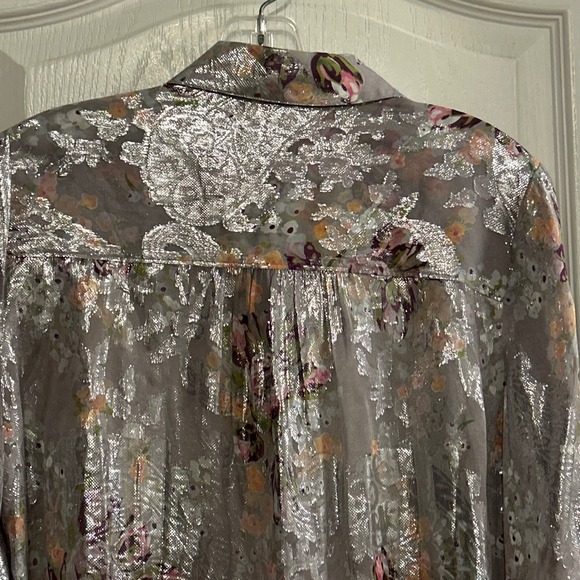Cinq a Sept Metallic Floral Print Claudette Kandice Button Up Shirt Blouse Small - Picture 11 of 11